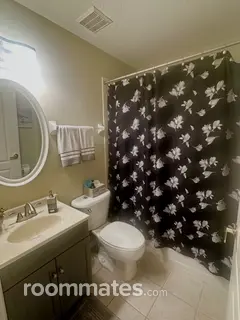 Room for rent in Sarasota, FL $900, condo