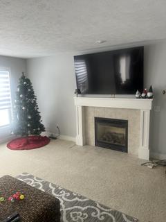 Room for rent in Caledonia, MI $800, house