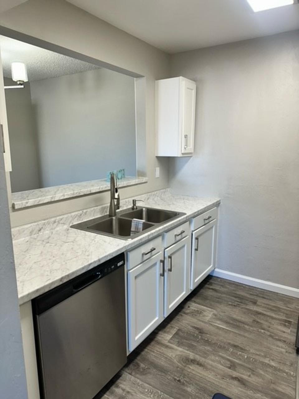 Profile photo 9 of 10