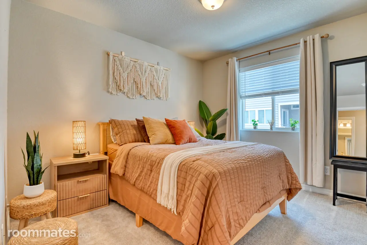 Profile photo 1 of 11