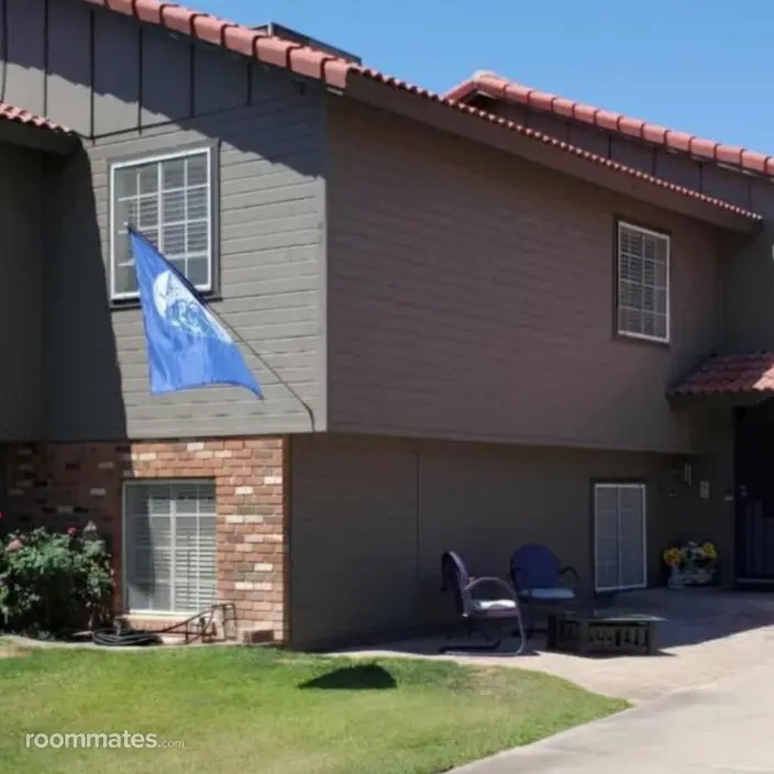 Room for rent in Mesa, AZ $800, house