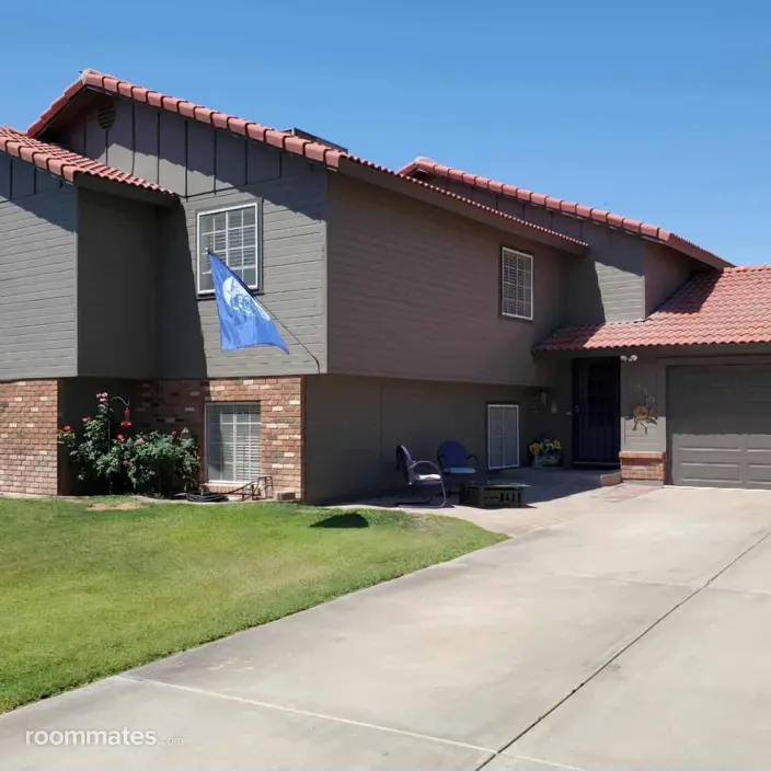 Room for rent in Mesa, AZ $800, house