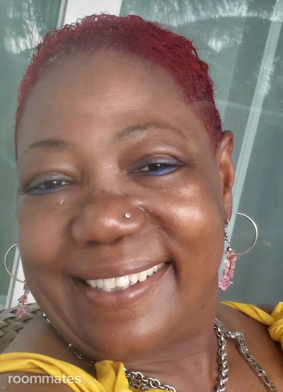 Profile photo 4 of 12