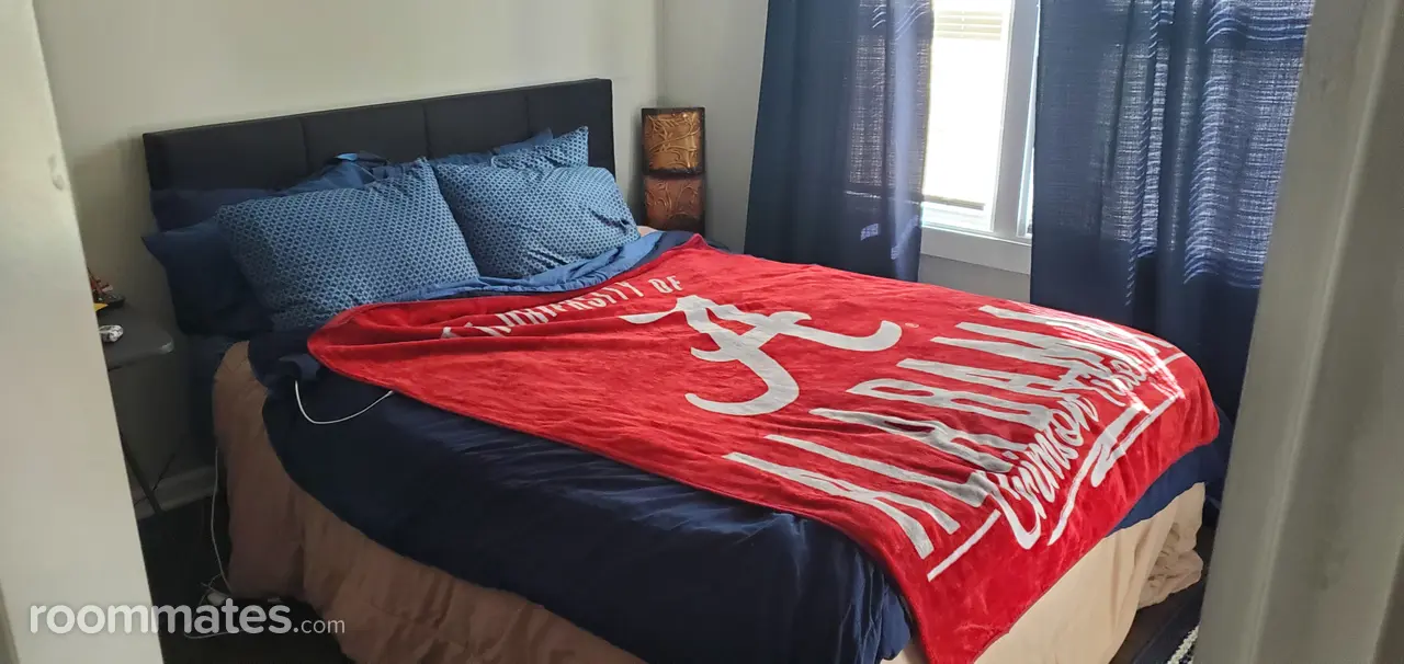 Profile photo 7 of 12