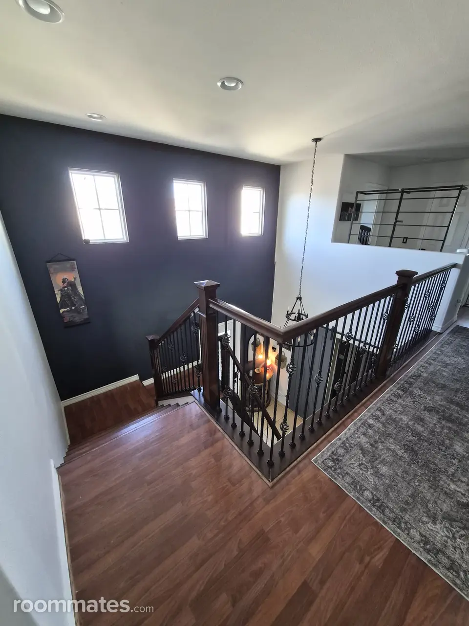 Profile photo 7 of 18