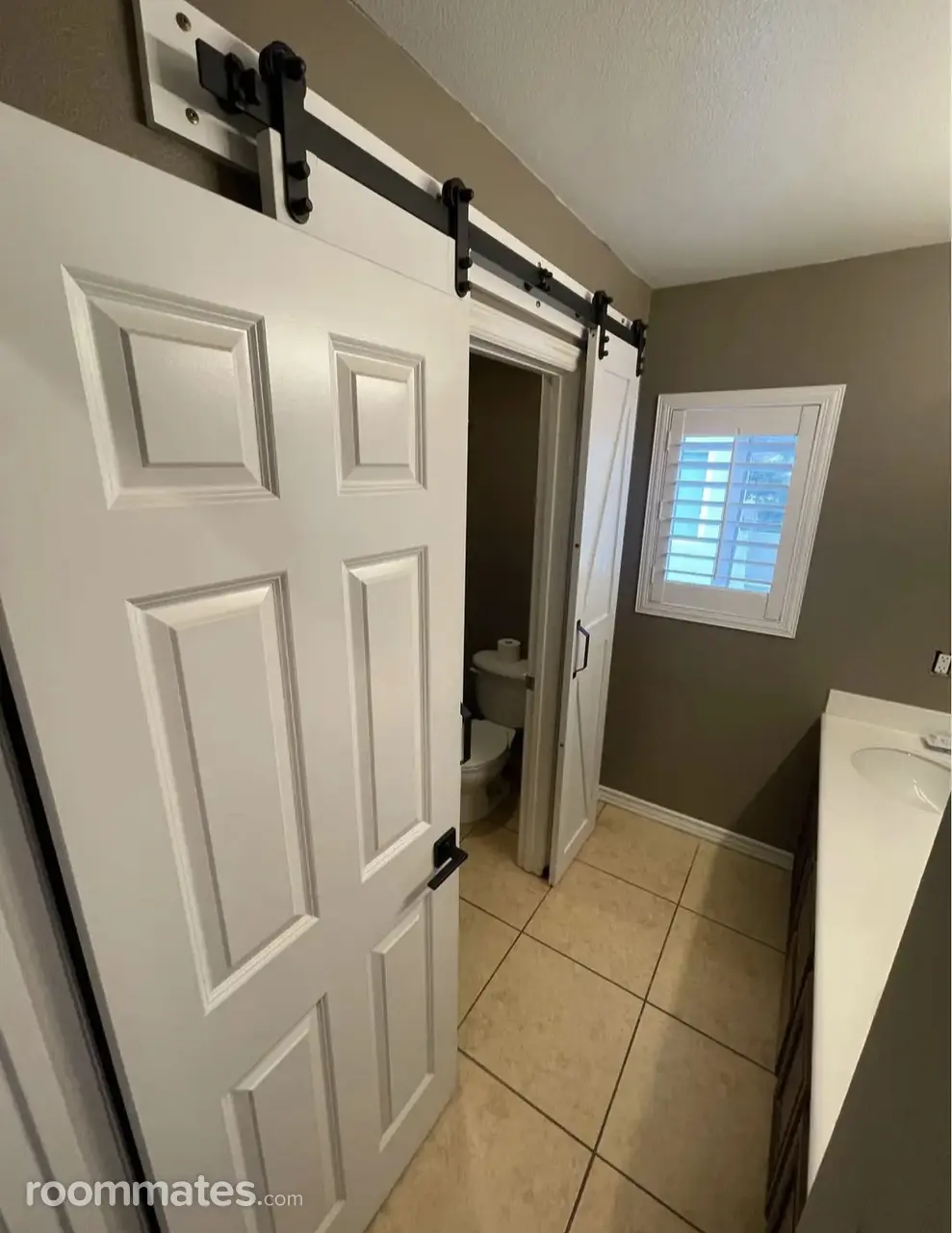 Profile photo 5 of 18