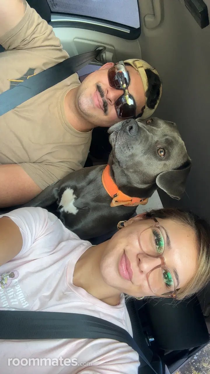 Profile photo 13 of 18