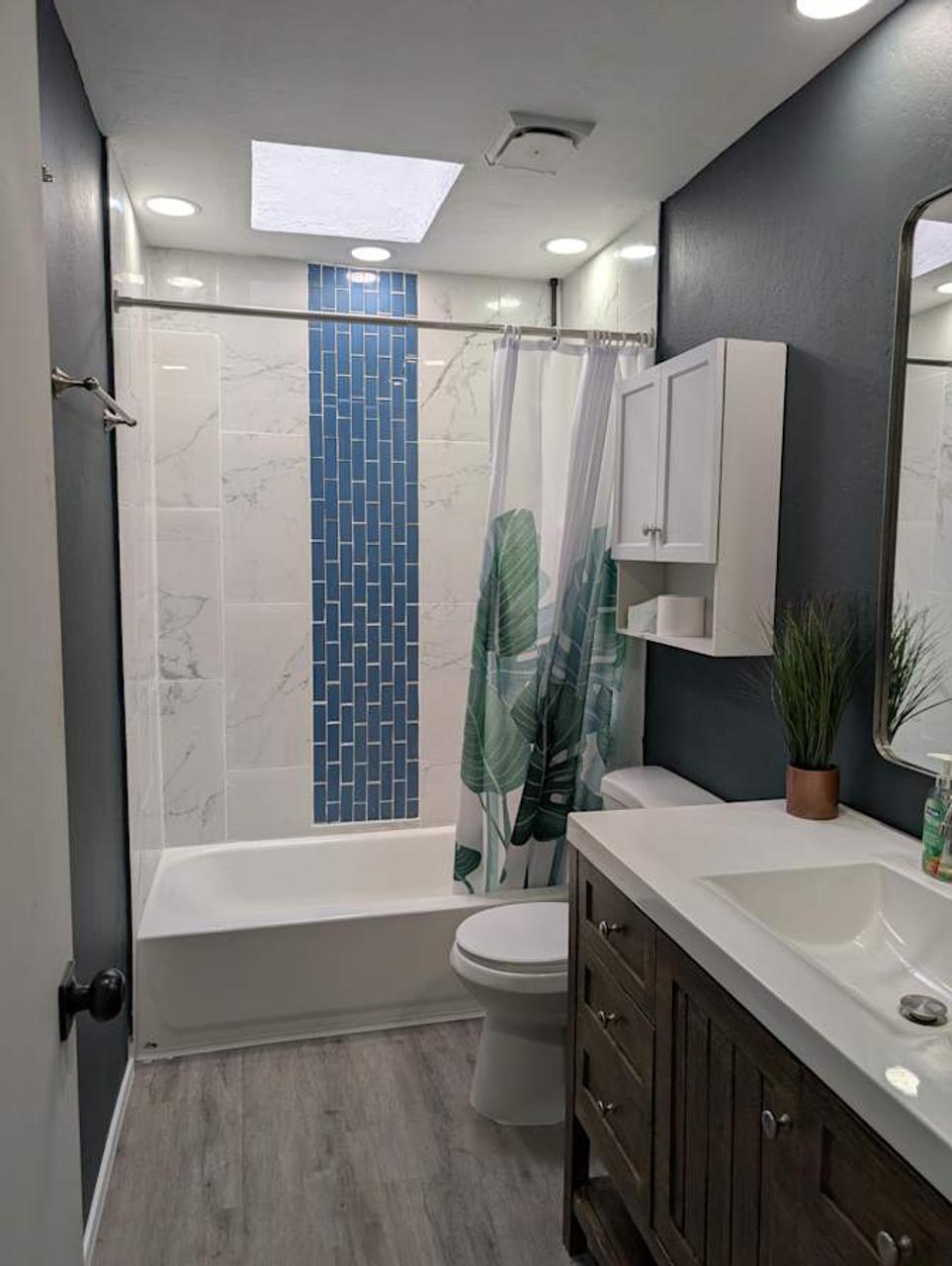 Profile photo 6 of 11