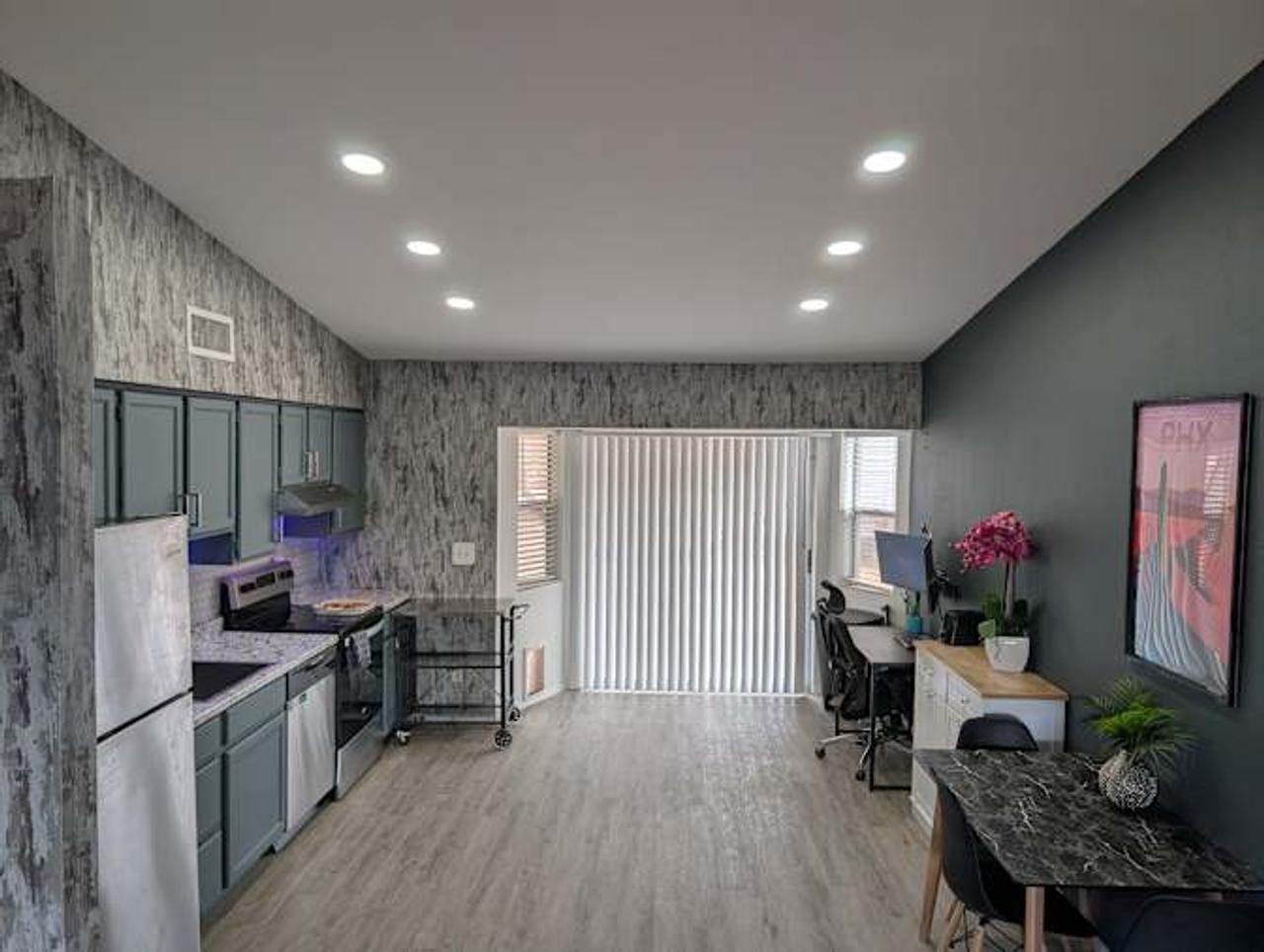 Profile photo 2 of 11