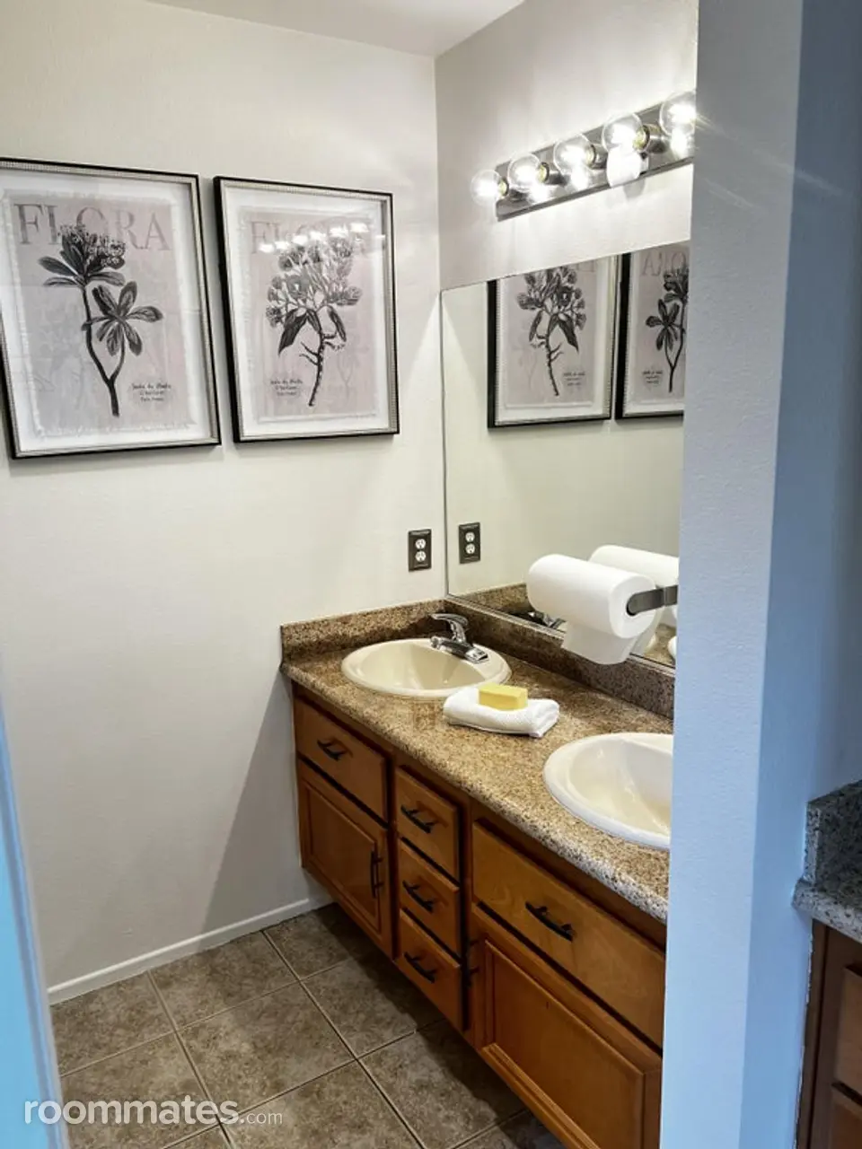 Profile photo 9 of 11