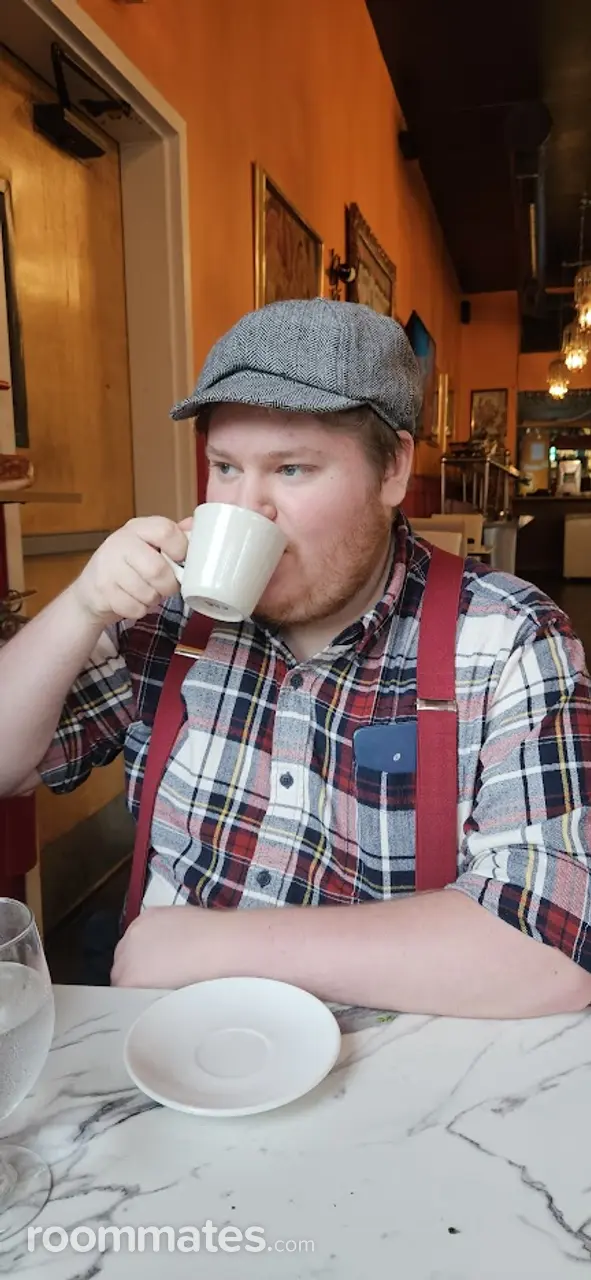 Profile photo 3 of 4