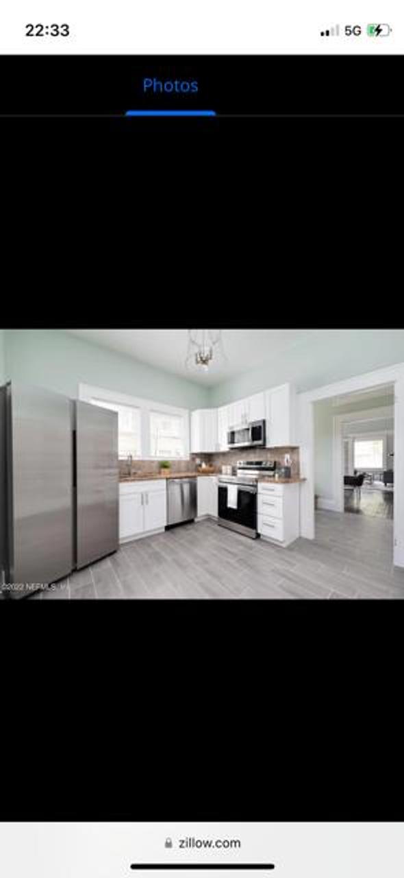 Profile photo 7 of 8