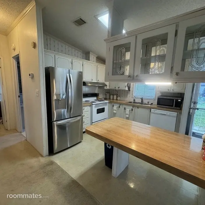 Room for rent in Ocala, FL $900, house