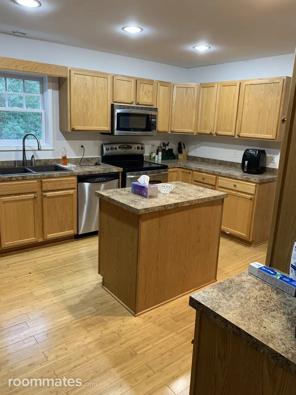Profile photo 3 of 7