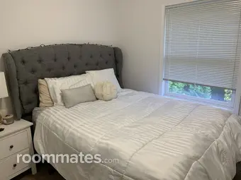 Room for rent in Stamford, CT $1600, house