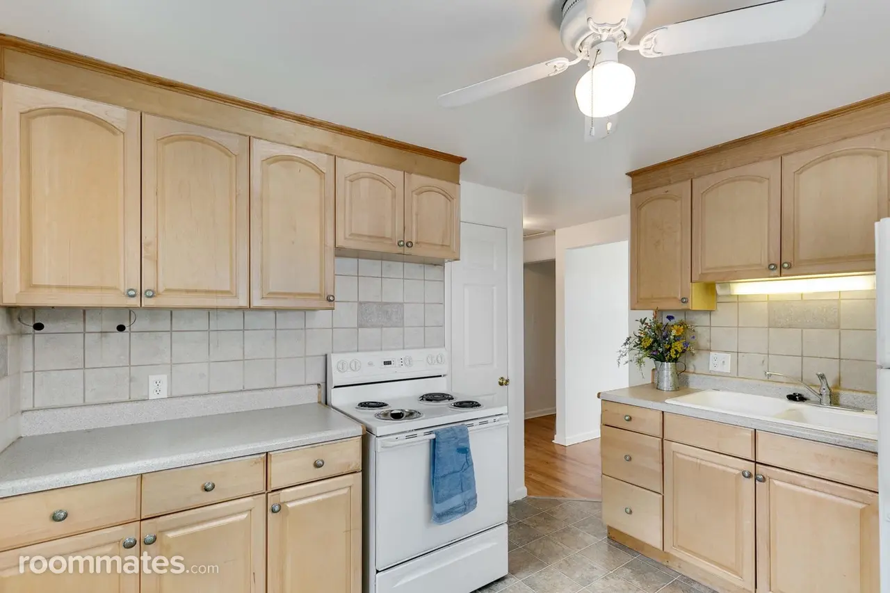 Profile photo 4 of 6