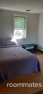 Room for rent in Falling Waters, WV $535, house