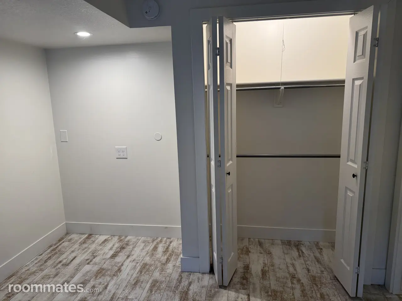 Profile photo 6 of 15