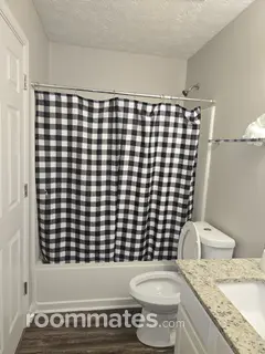 Room for rent in Stone Mountain, GA $900, house