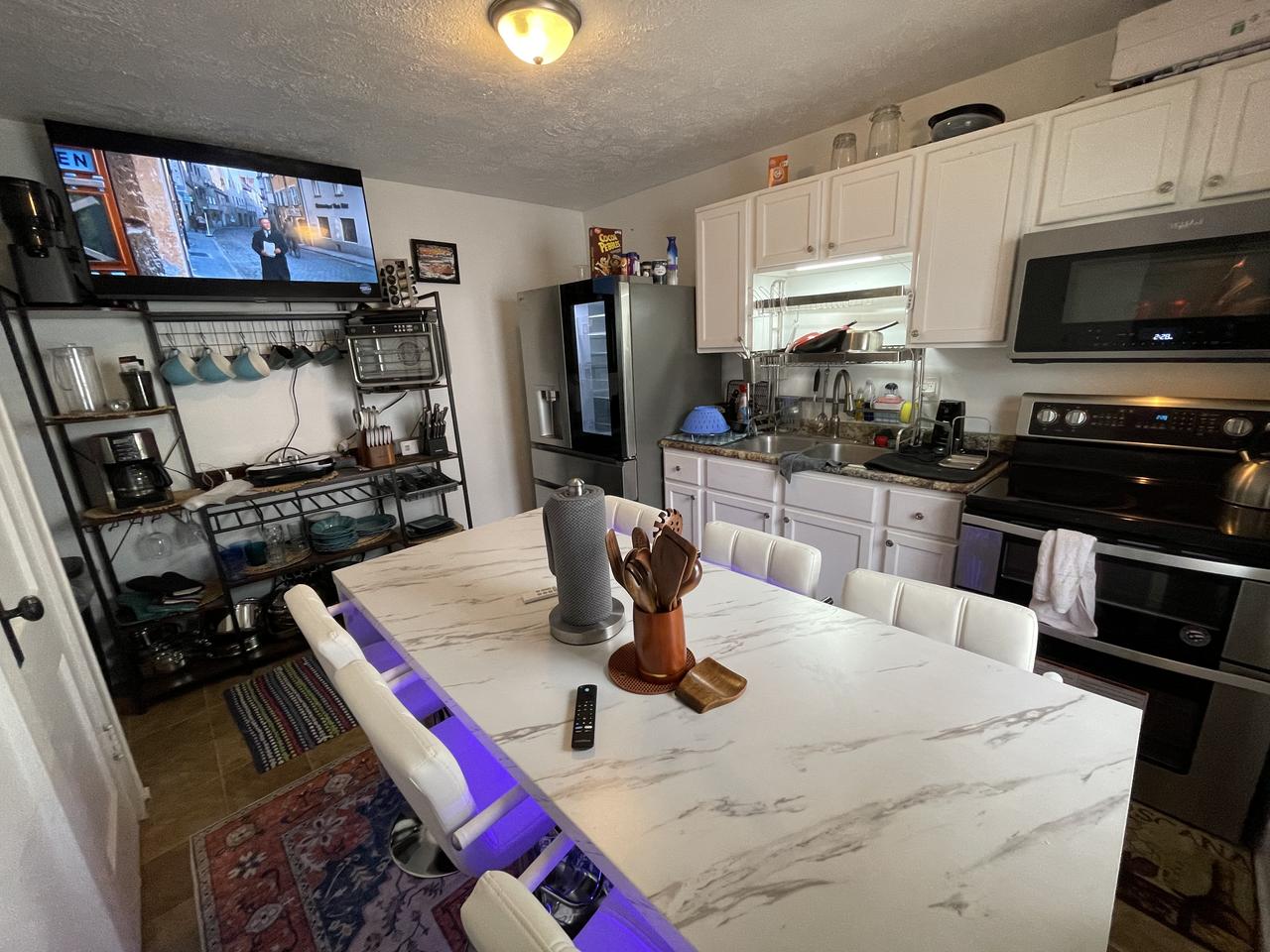 Profile photo 2 of 11