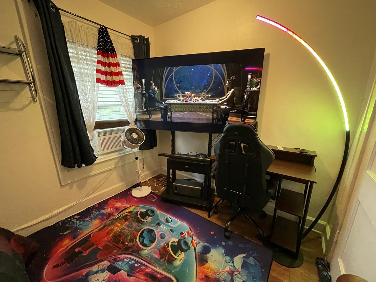 Profile photo 1 of 11