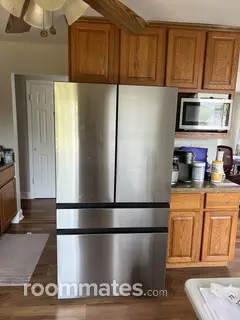 Room for rent in Tinley Park, IL $856, house