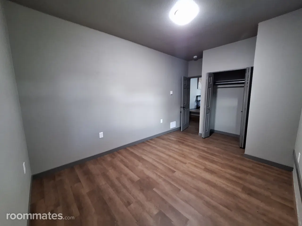 Profile photo 2 of 11