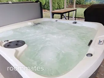 Room for rent in Keizer, OR $797, house