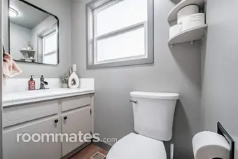 Room for rent in Keizer, OR $795, house