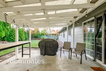 Room for rent in Keizer, OR $797, house