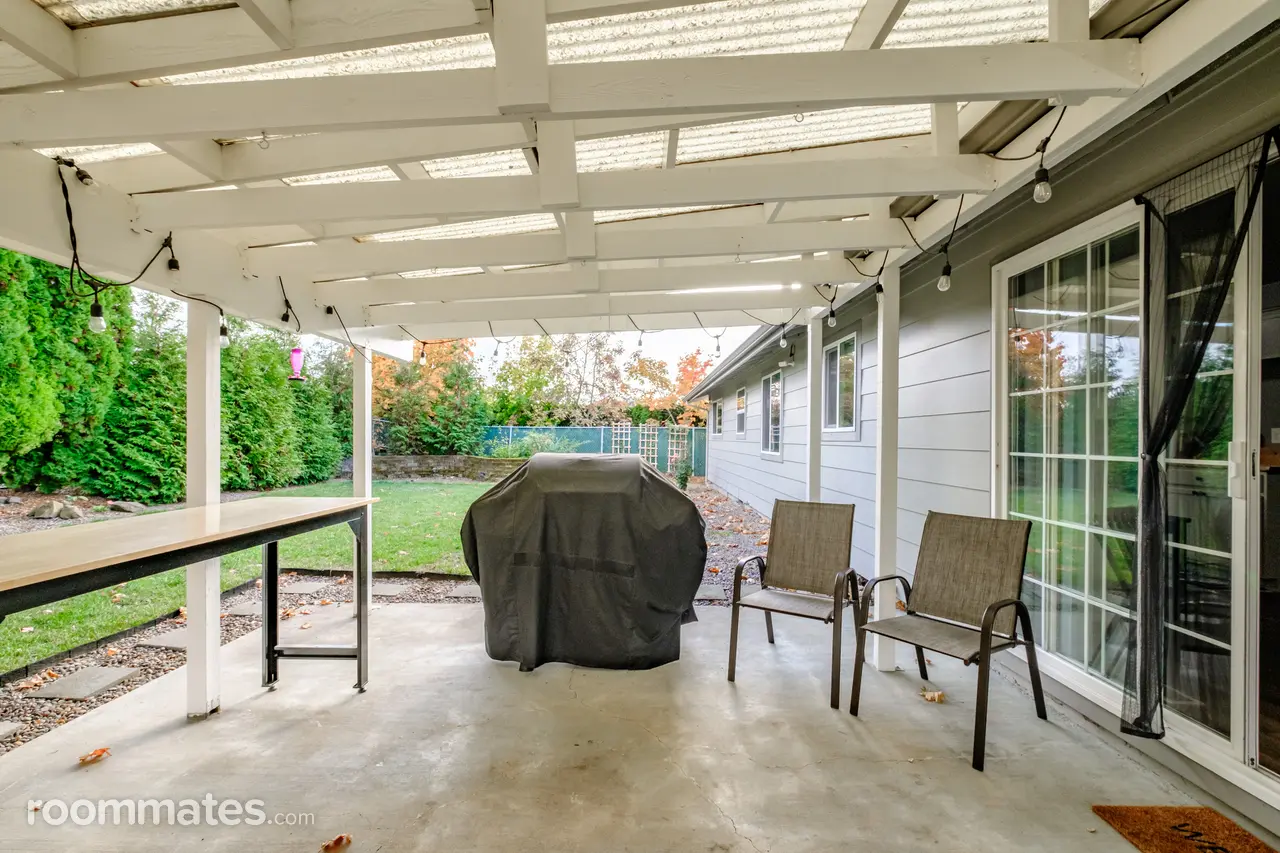 Profile photo 5 of 11