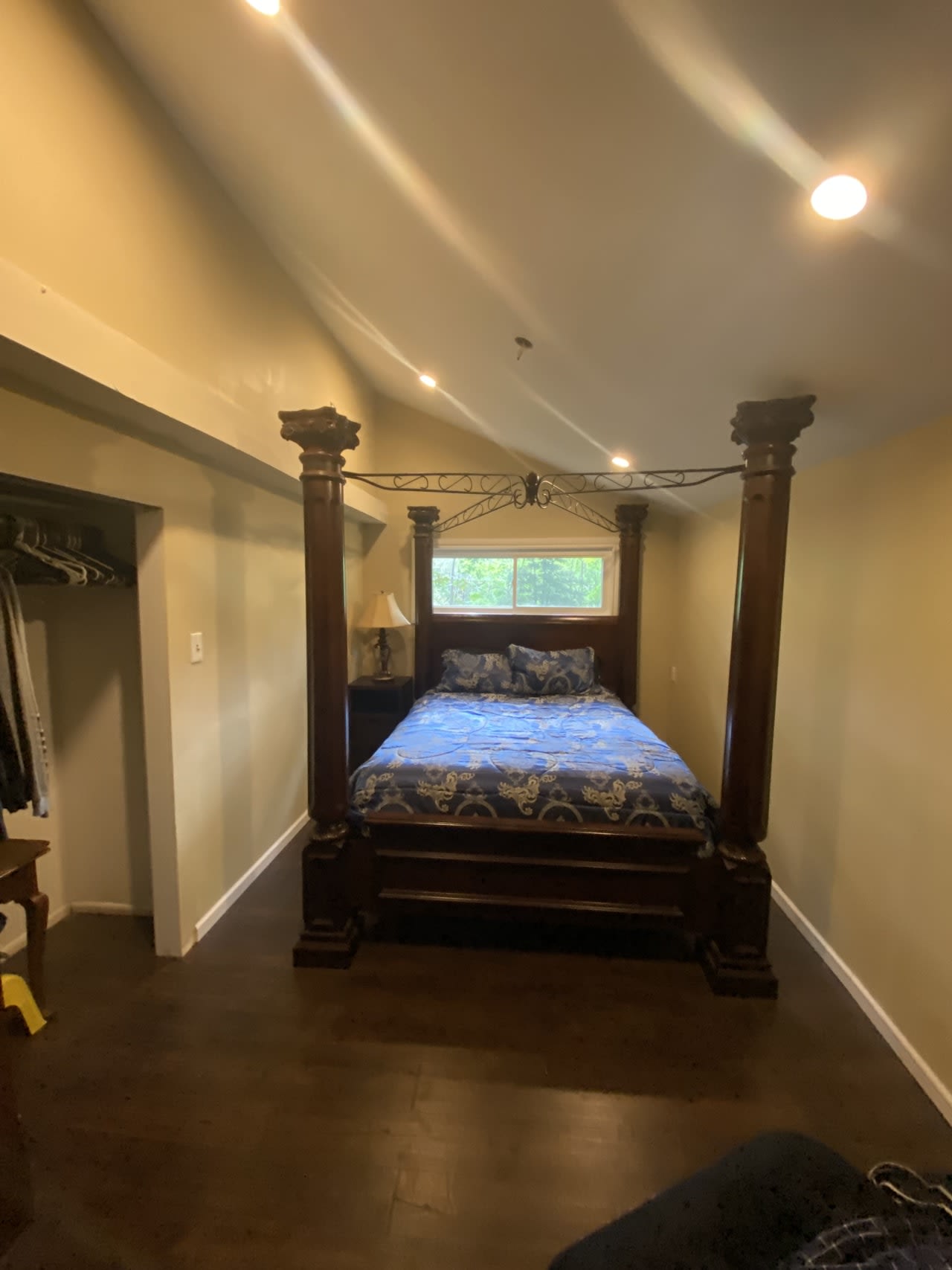 Profile photo 5 of 6