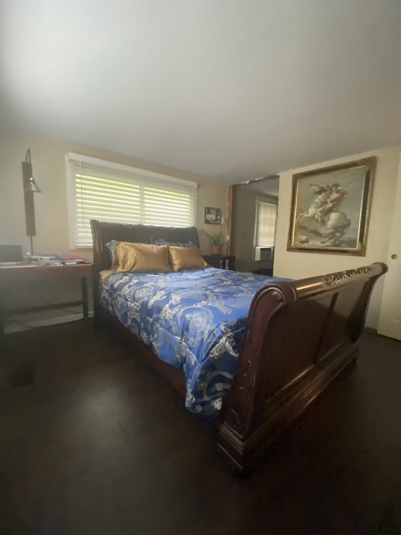 Profile photo 4 of 6