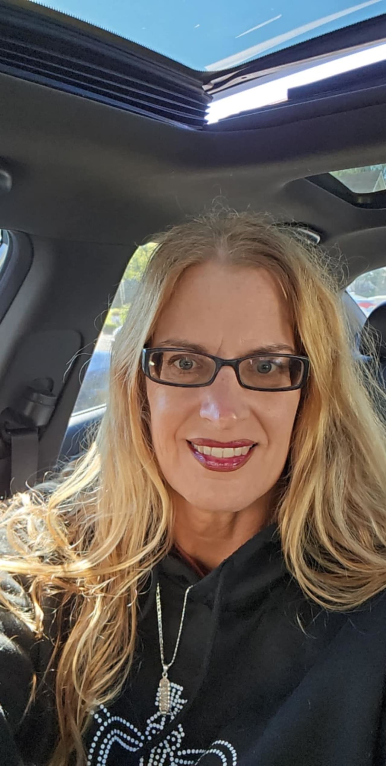 Profile photo 17 of 17