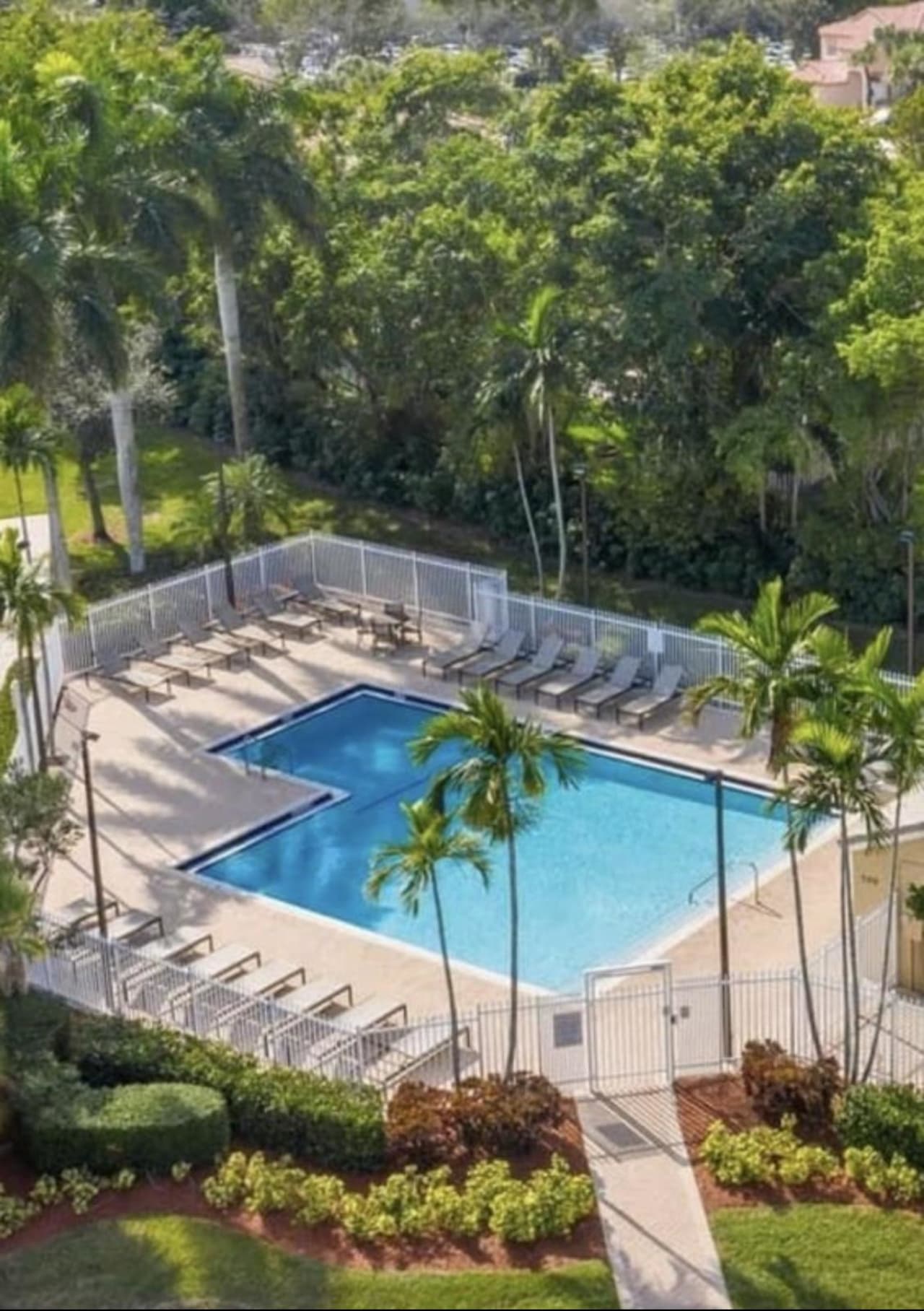 Profile photo 5 of 10