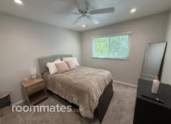 Room for rent in Moorpark, CA $1500, townhouse