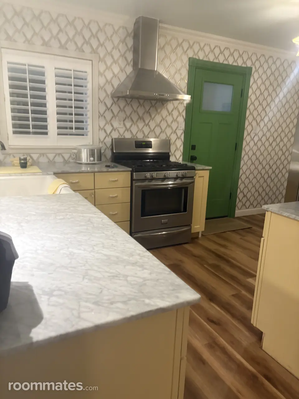 Profile photo 6 of 8