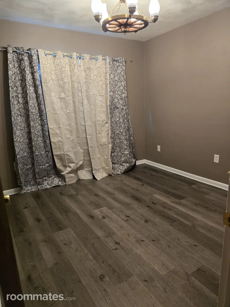 Profile photo 1 of 5