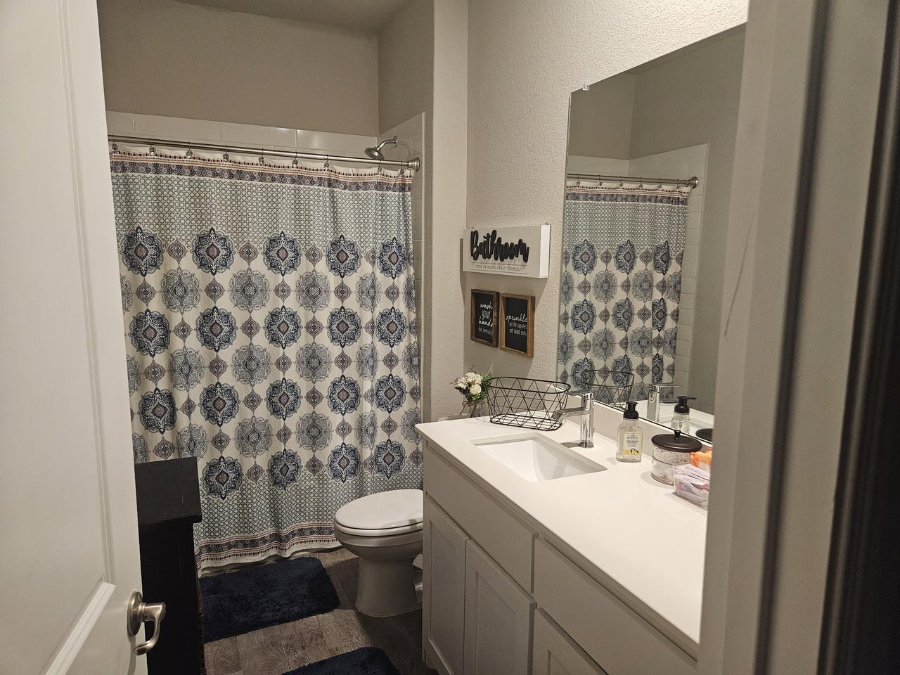 Profile photo 13 of 15