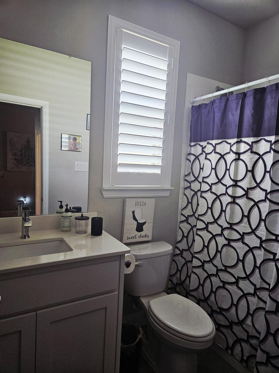 Profile photo 4 of 15