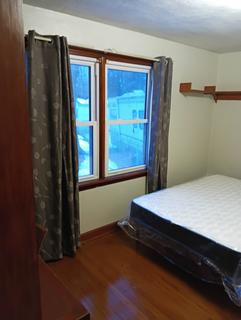 Room for rent in St. Louis, MO $700, house