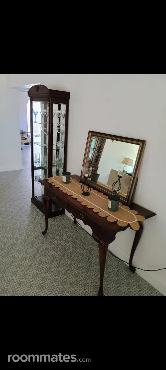 Profile photo 3 of 14