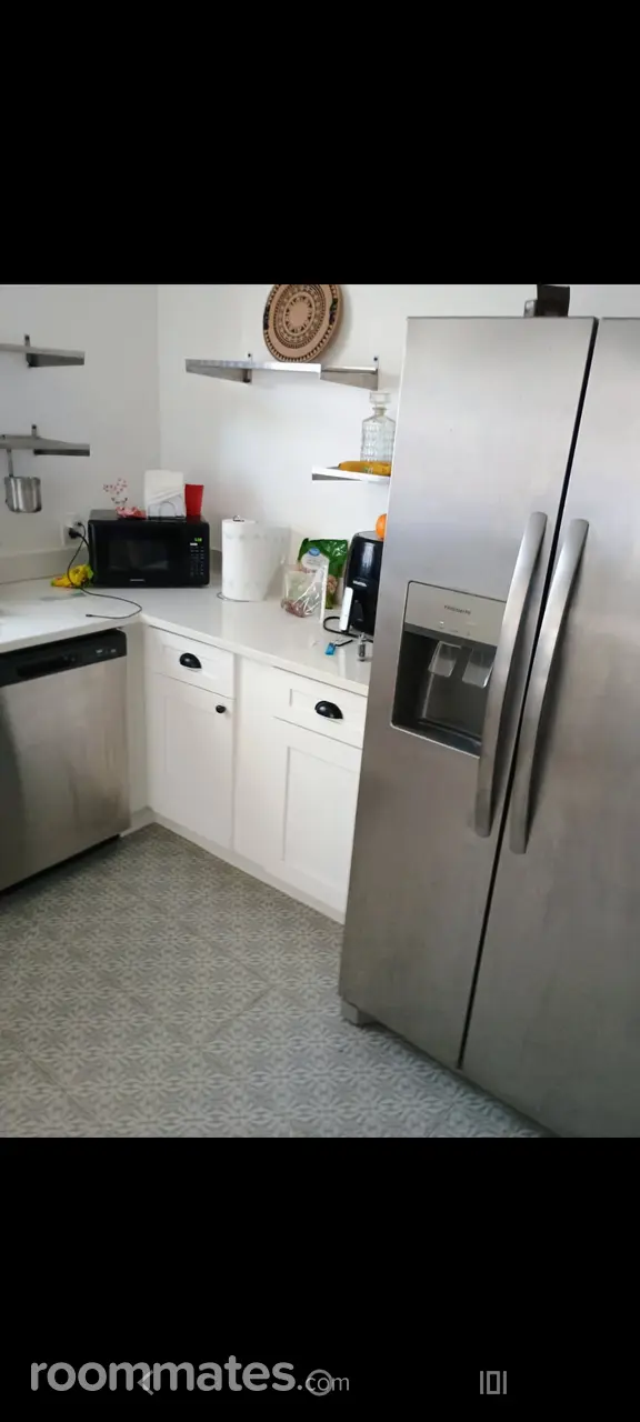 Profile photo 1 of 14