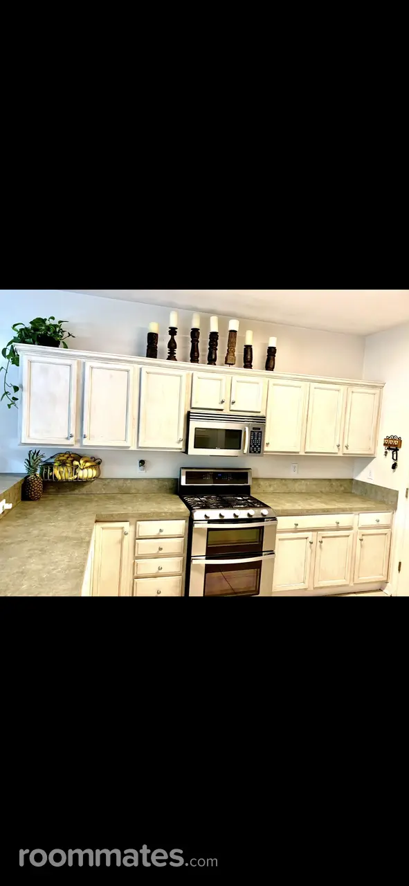 Profile photo 3 of 11