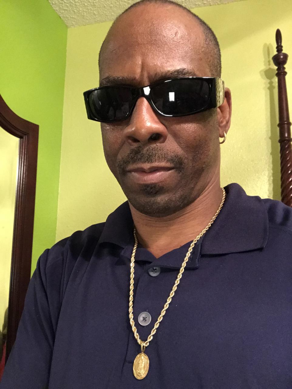 Profile photo 1 of 4