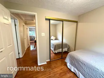 Room for rent in Springfield, VA $740, house