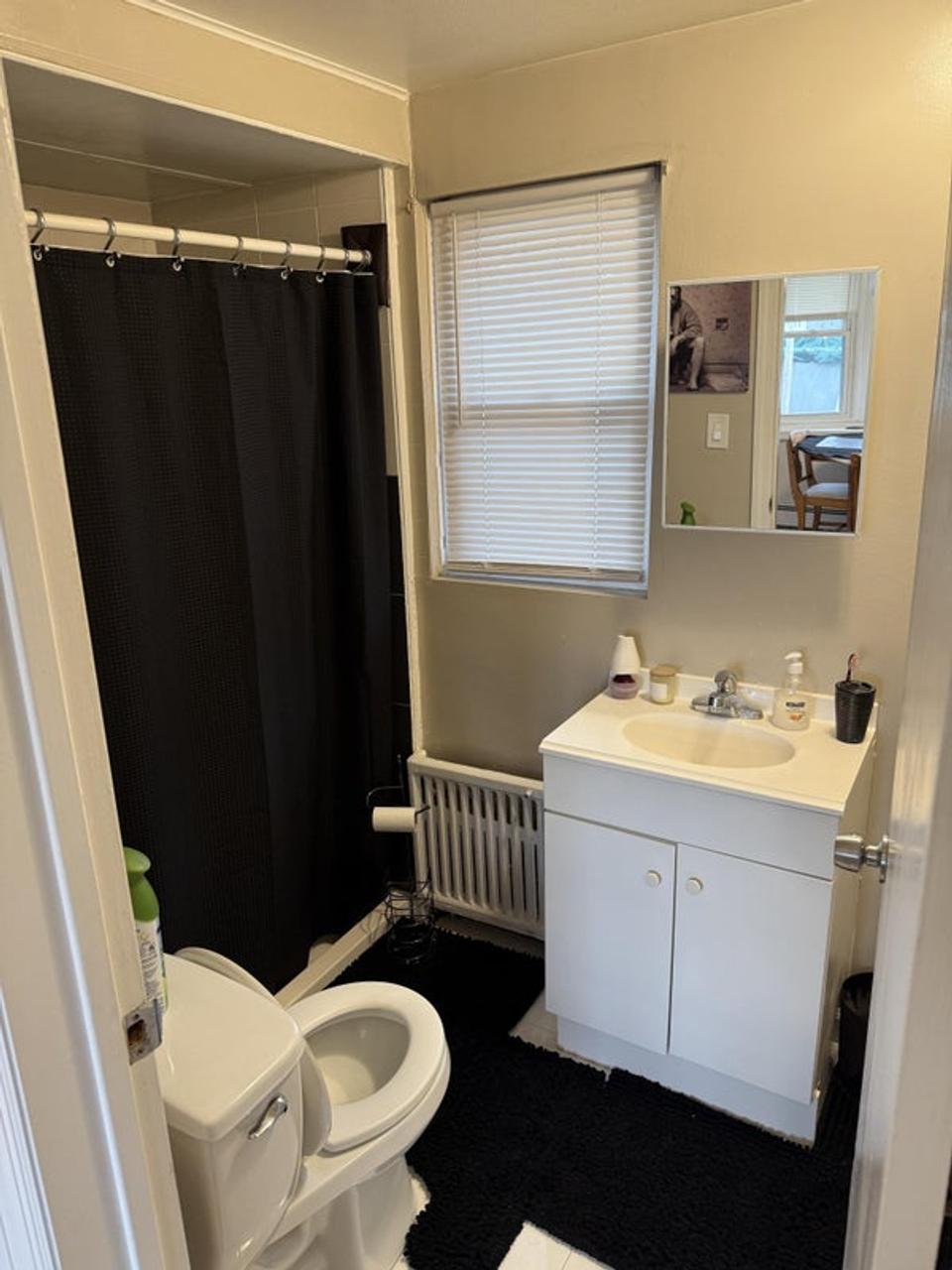 Profile photo 5 of 10