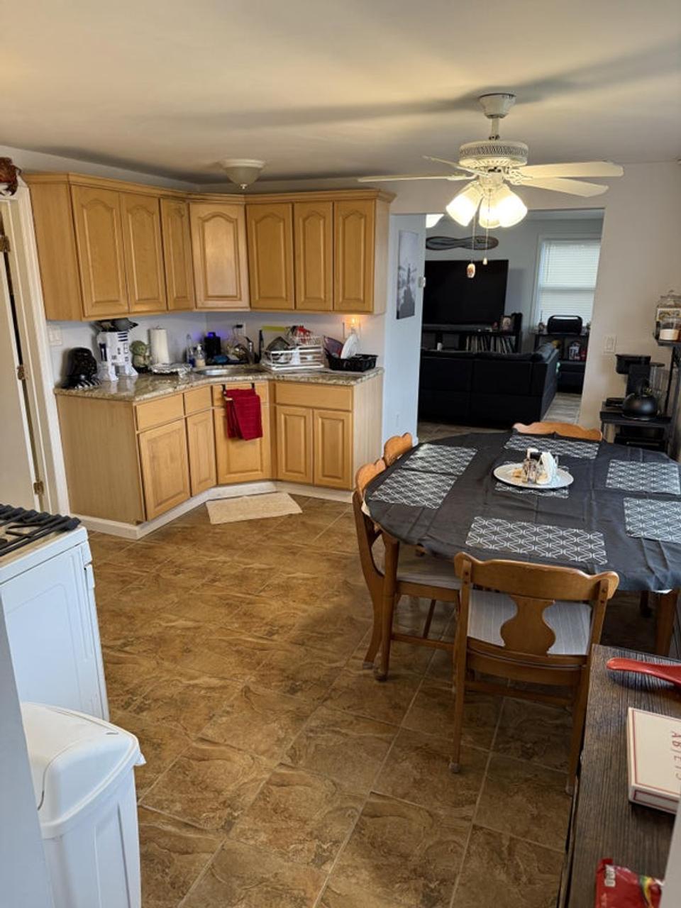 Profile photo 9 of 10