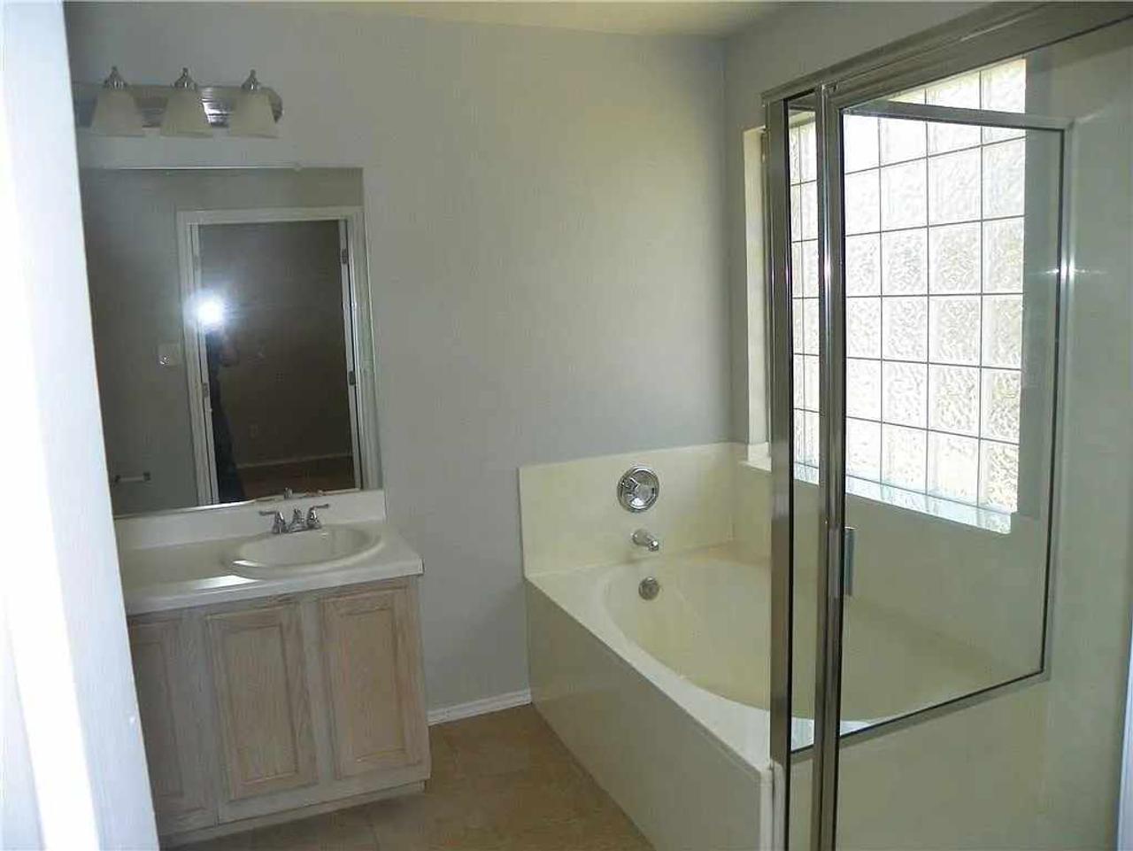 Profile photo 2 of 8