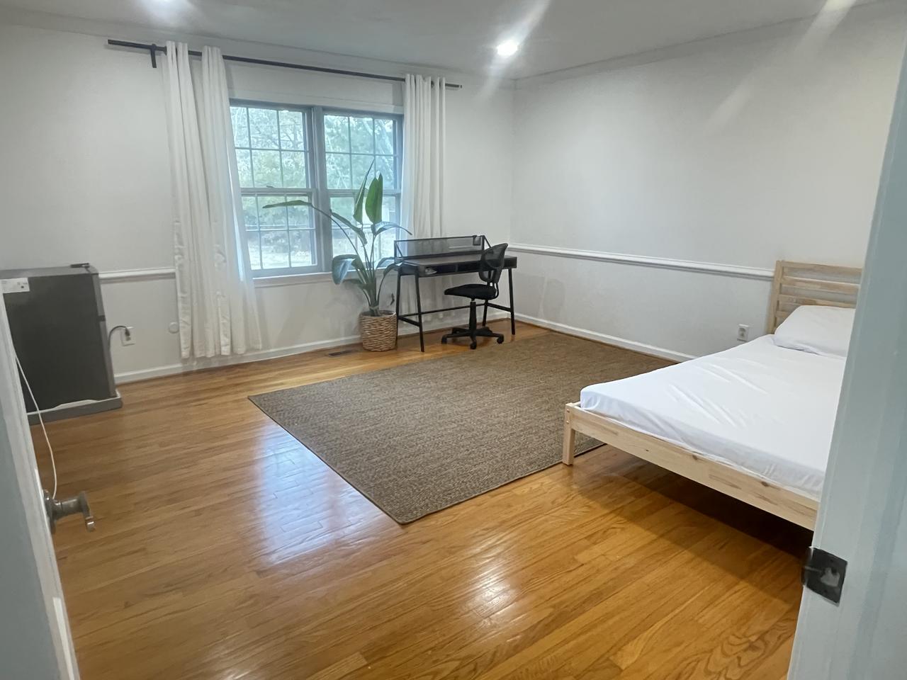 Profile photo 8 of 10